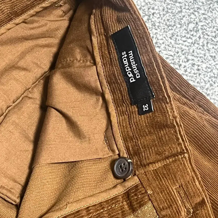 [BUNJANG] Musinsa Standard Regular Fit Corduroy Pants - Light Brown / 무신사 스탠다드 레귤러 핏 코듀로이 팬츠 32사이즈 / 라이트 브라운