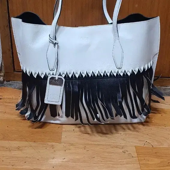 [BUNJANG] Tods Shoulder Bag (New) / ((정품))토즈숄더백 ~(미사용새상품)