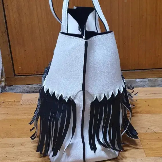[BUNJANG] Tods Shoulder Bag (New) / ((정품))토즈숄더백 ~(미사용새상품)