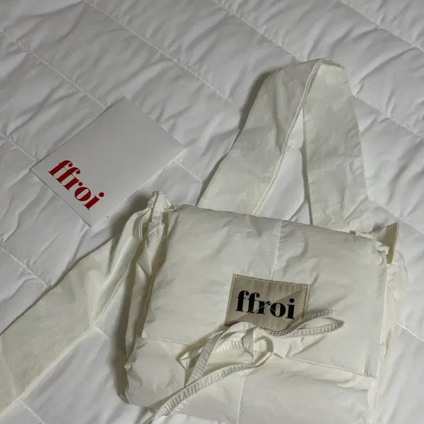 [BUNJANG] Froeua Breeze Bag White / 프루아 브리즈백 화이트