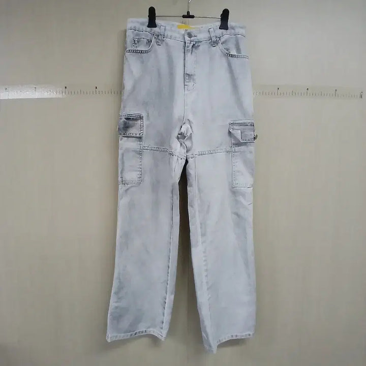 [BUNJANG] MAIN BOOTH Washed Cargo Denim Pants / MAIN BOOTH 워싱 카고 데님 팬츠