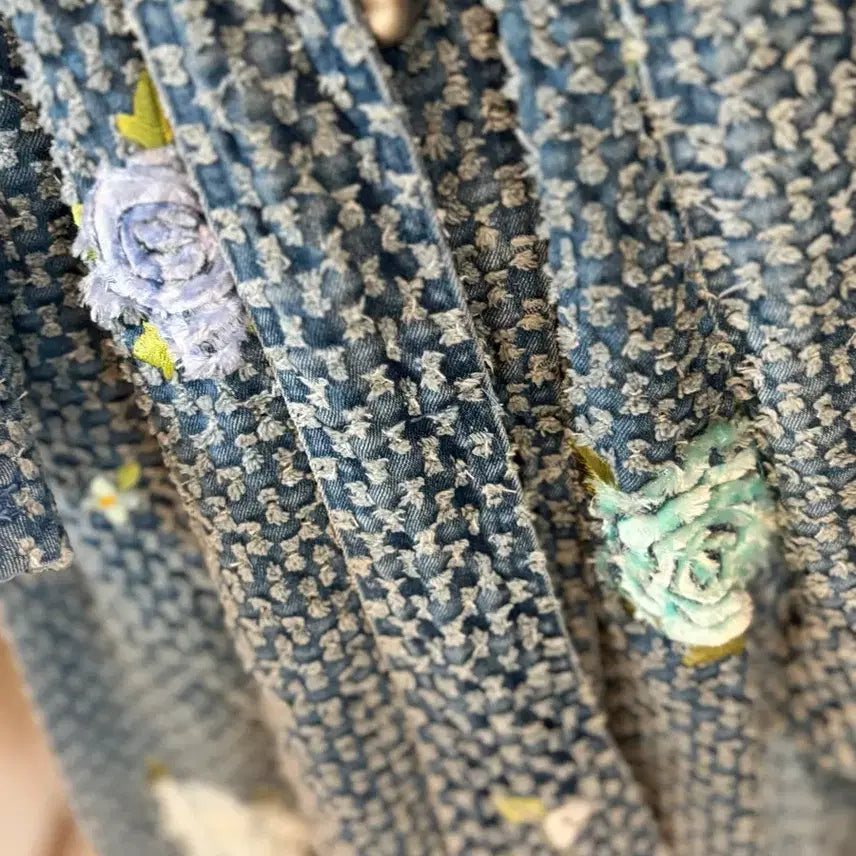 [BUNJANG] Denim Floral Embroidered Belted Long Coat / 데님 플라워 자수 벨티드 롱 코트