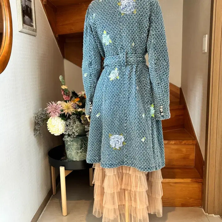 [BUNJANG] Denim Floral Embroidered Belted Long Coat / 데님 플라워 자수 벨티드 롱 코트