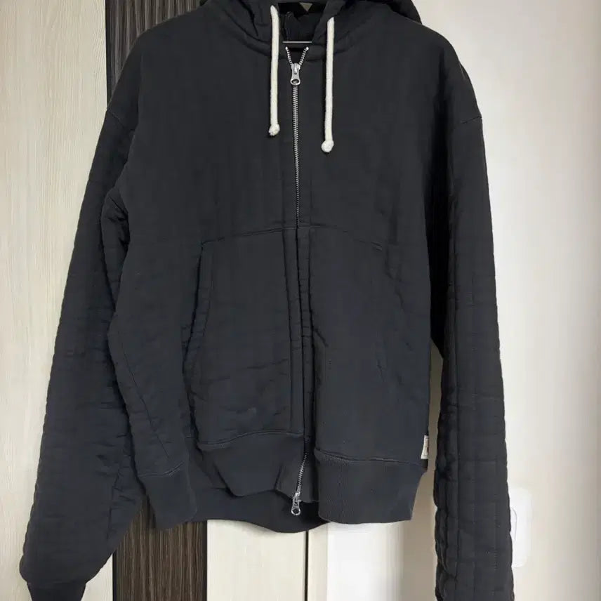 [BUNJANG] Stussy Vertical Quilted Hoodie Zip-up Black L / 스투시 버티컬 퀄티드 후드집업 블랙 L