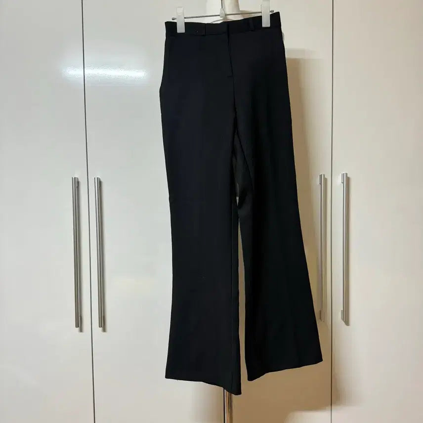 [BUNJANG] Basic Black Slacks / 슬림핏 일자 기본 블랙 슬랙스 s