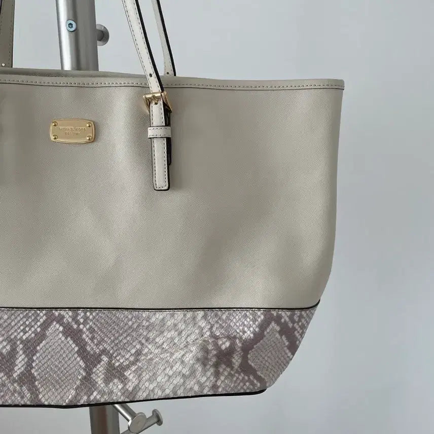 [BUNJANG] MICHAEL KORS Leather Shoulder Bag / 마이클코어스(MICHAEL KORS) 레더 숄더백