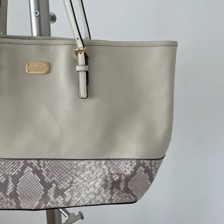 [BUNJANG] MICHAEL KORS Leather Shoulder Bag / 마이클코어스(MICHAEL KORS) 레더 숄더백