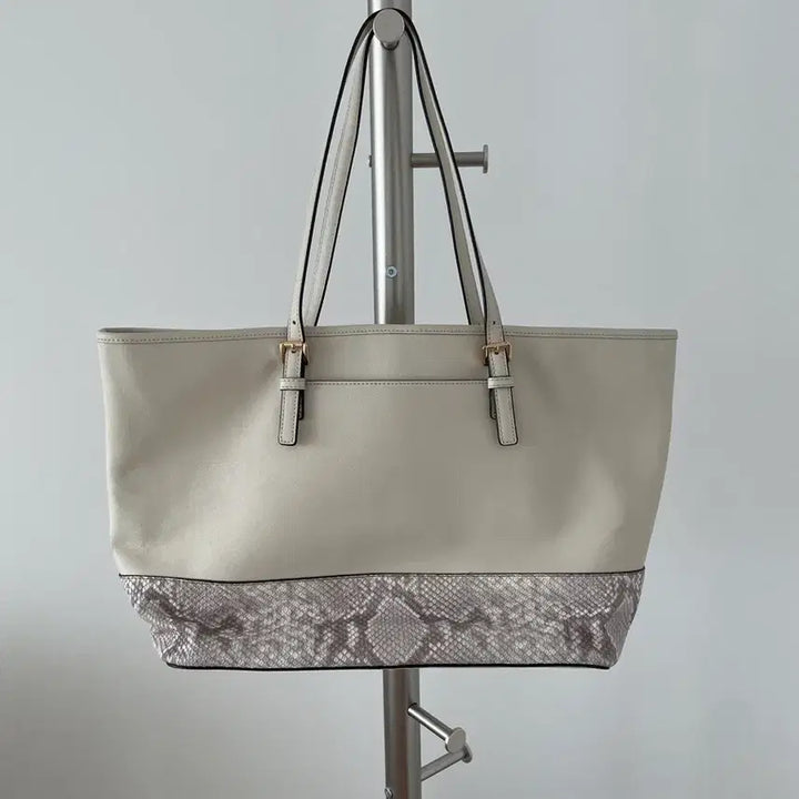 [BUNJANG] MICHAEL KORS Leather Shoulder Bag / 마이클코어스(MICHAEL KORS) 레더 숄더백