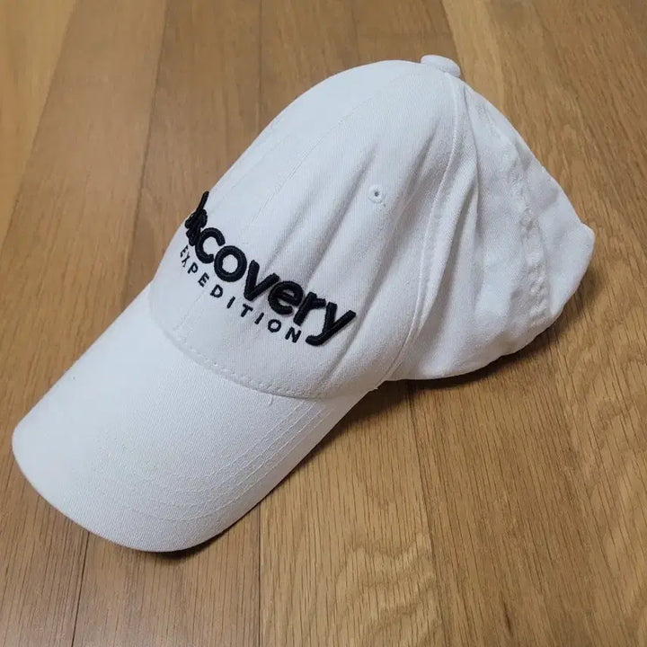 [BUNJANG] Discovery Expedition White Ball Cap / 디스커버리 모자