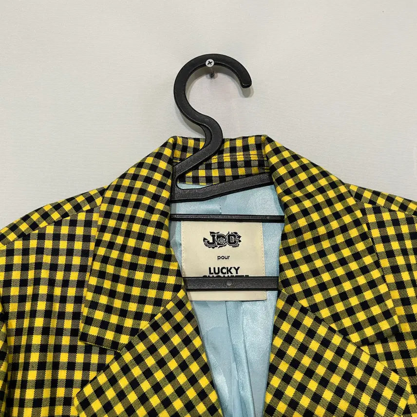 [BUNJANG] Lucky Chouette 20SS Set Up Jacket &amp; Skirt / 럭키슈에뜨 20SS 셋업 자켓 + 치마 38사이즈