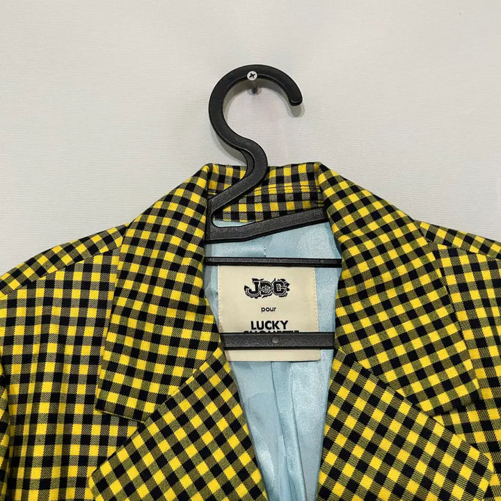 [BUNJANG] Lucky Chouette 20SS Set Up Jacket &amp; Skirt / 럭키슈에뜨 20SS 셋업 자켓 + 치마 38사이즈