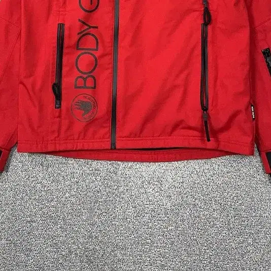 [BUNJANG] Body Glove Printed Red Windbreaker Jacket / 바디 글러브 프린팅 레드 바람막이 점퍼 자켓 M/M/M