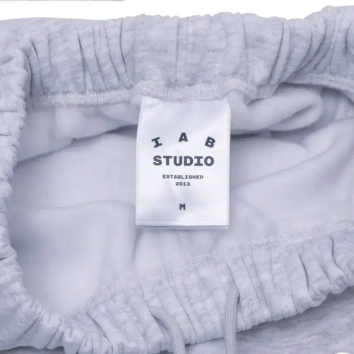 [BUNJANG] IAB Studio Sweatpants Light Gray / [M사이즈] 아이앱스튜디오 스웨트 조거 팬츠 라이트 그레이 새제품 판매