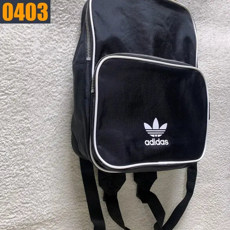 [BUNJANG] Adidas Black Square Backpack / ADIDAS 아디다스 불꽃로고 검정 사각 백팩