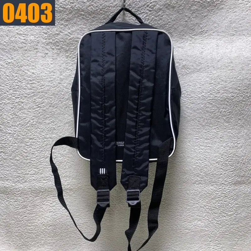[BUNJANG] Adidas Black Square Backpack / ADIDAS 아디다스 불꽃로고 검정 사각 백팩