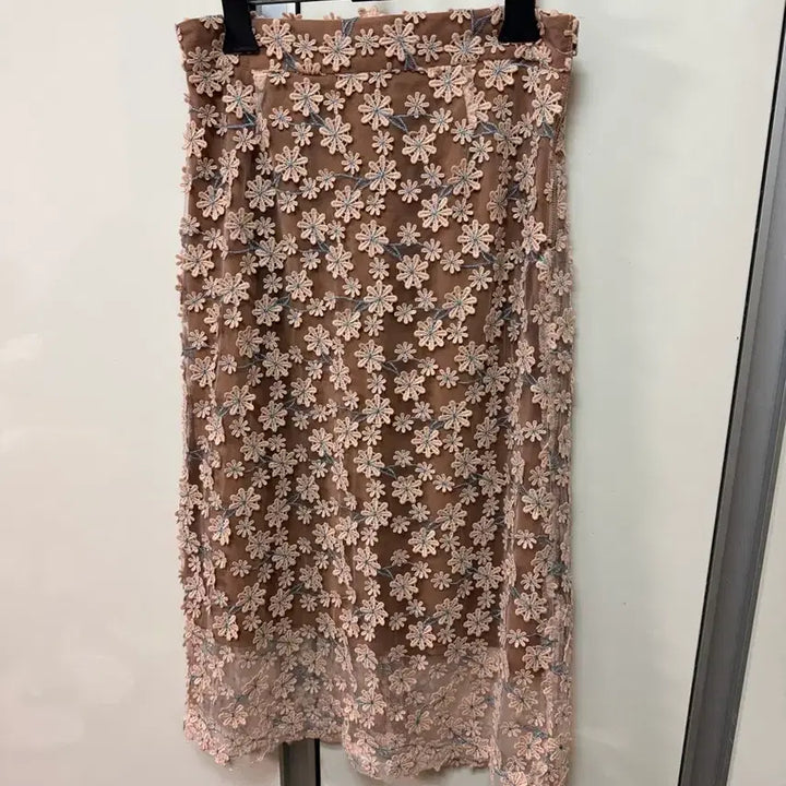 [BUNJANG] Anna Sui Floral Embroidered Lace Skirt / 안나수이 플라워자수 레이스 스커트 밴딩스킨톤뒷트임샤롱치마꽃무늬하객룩돌잔치
