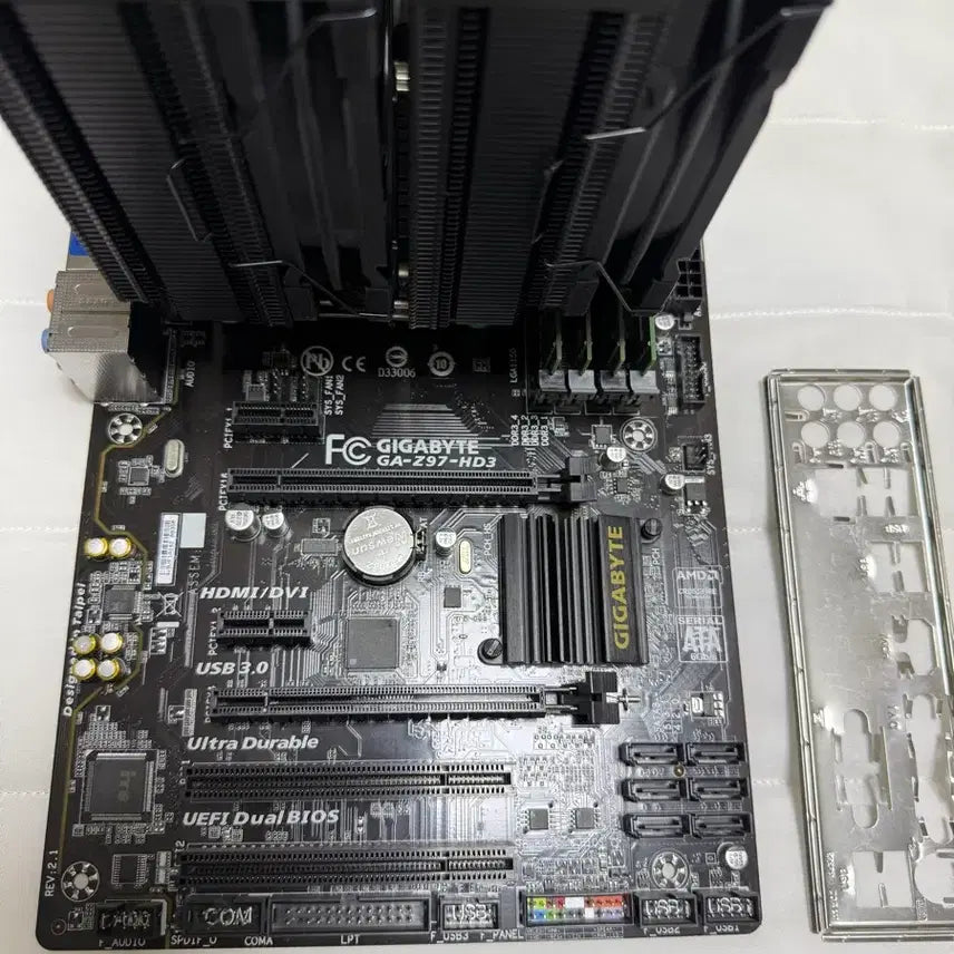 [BUNJANG] Intel Core i7-4790K CPU Bundle with Gigabyte Z97 Motherboard, 32GB RAM, and CPU Cooler / 4790K + 램 32GB + Z97 + 쿨러