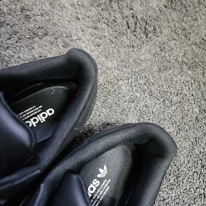 [BUNJANG] Adidas Superstar CF Core Black Sneakers / (W)아디다스 슈퍼스타 CF 코어 블랙 235사이즈