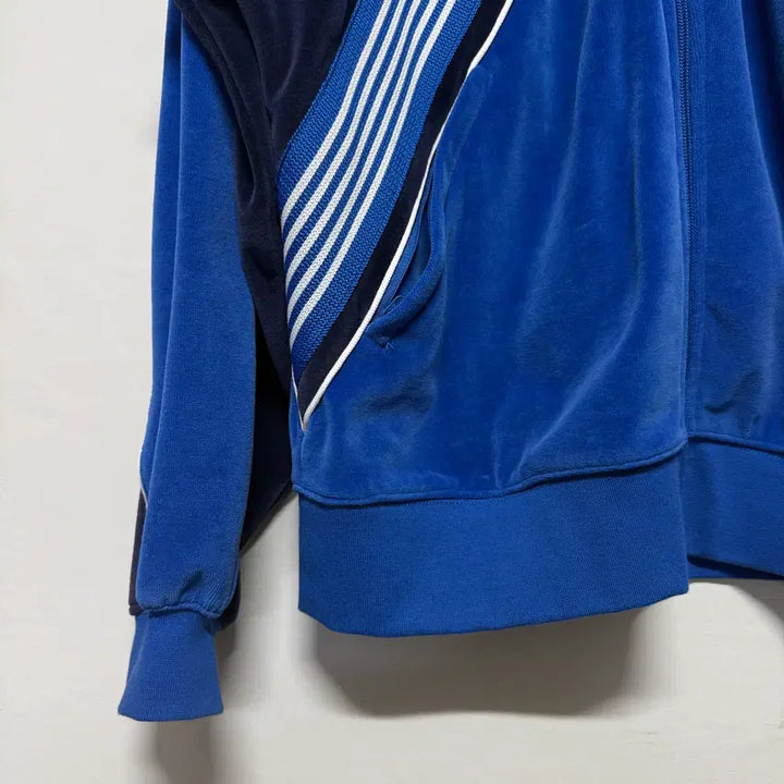 [SOLD OUT] 팔라스 Palace x 니들스 Needles 콜라보 트랙 자켓 판매 L