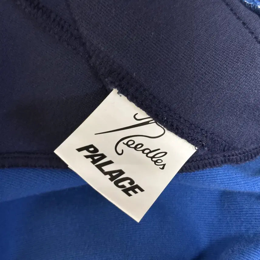[SOLD OUT] 팔라스 Palace x 니들스 Needles 콜라보 트랙 자켓 판매 L