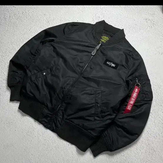 [BUNJANG] Alpha Industries MA-1 Flight Jacket / 알파인더스트리 블랙 MA-1 항공점퍼