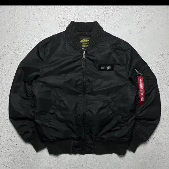 [BUNJANG] Alpha Industries MA-1 Flight Jacket / 알파인더스트리 블랙 MA-1 항공점퍼