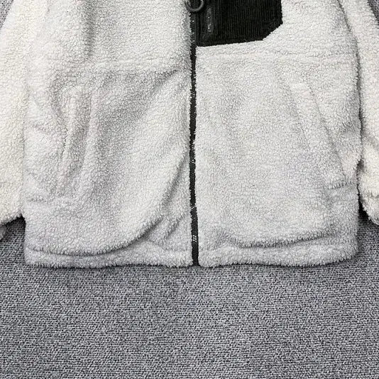 [BUNJANG] Who.A.U. Reversible Green White Fleece Jacket (Small) / 후아유 양면 그린 화이트 뽀글이 점퍼 Small