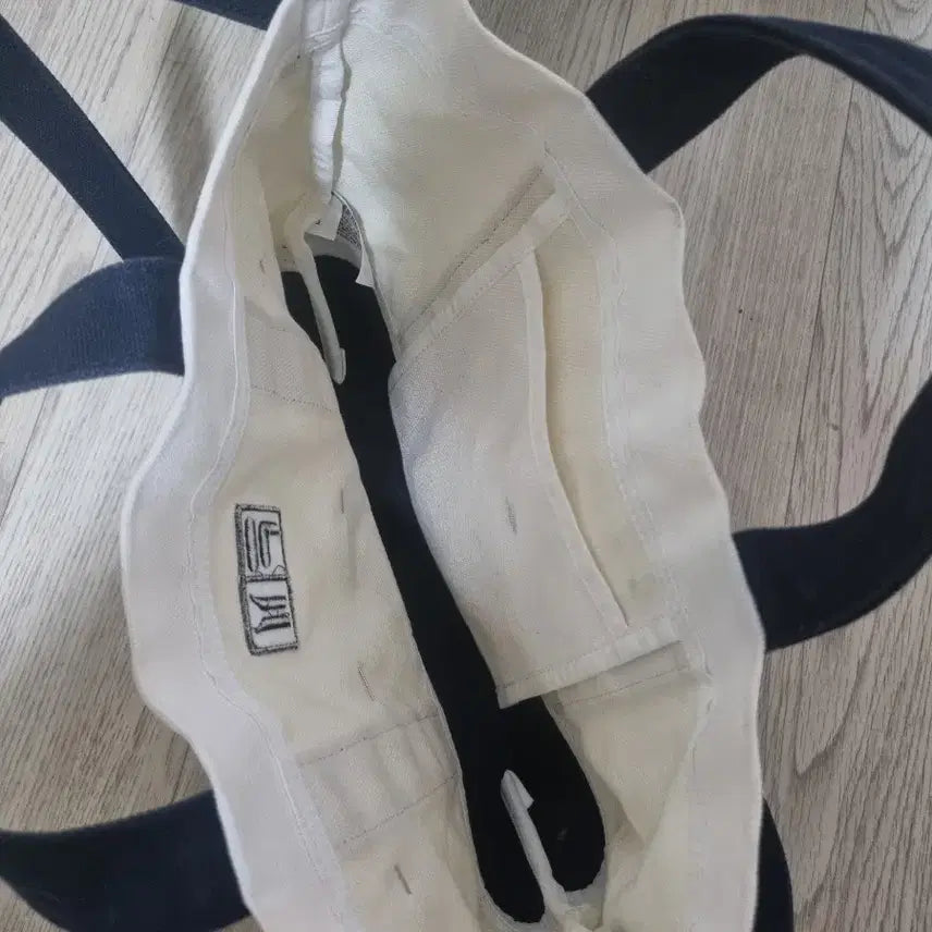[BUNJANG] BTS Limited Edition Canvas Tote Bag / BTS 방탄소년단 한정판 가방 / 실사용 가능 / 상태양호