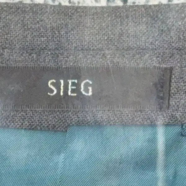 [BUNJANG] Zieg Gray Two-Button Blazer (Size 105) / 지이크 그레이 투버튼 블레이저 105-180(105)