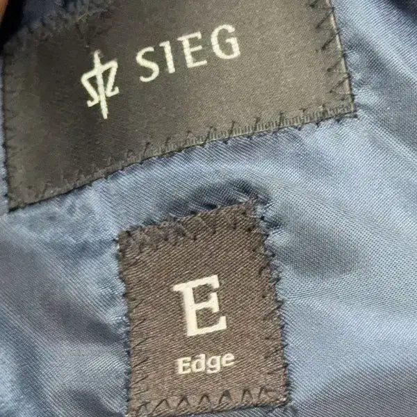 [BUNJANG] Zieg Gray Two-Button Blazer (Size 105) / 지이크 그레이 투버튼 블레이저 105-180(105)