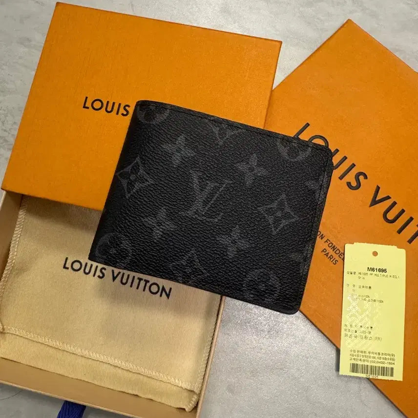 [BUNJANG] Louis Vuitton Monogram Wallet / 루이비통 모노그램 반지갑 새상품급
