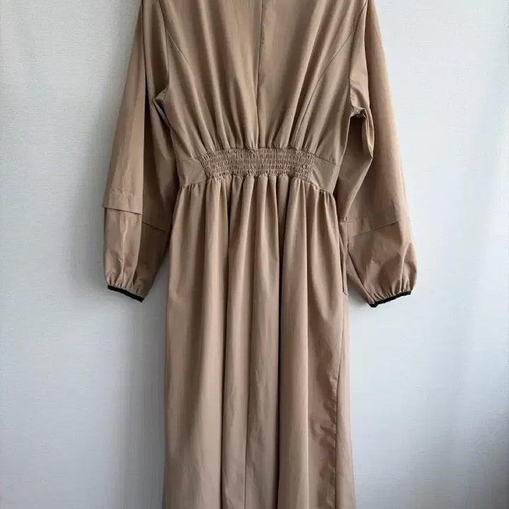 [BUNJANG] Beige Long Dress / 베이지 바스락 롱 원피스