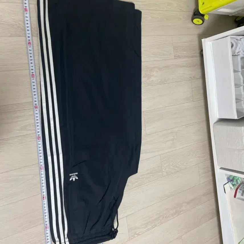 [BUNJANG] Adidas Adilenium Season 3 Oversized Track Pants / 아디다스 아딜레늄 시즌3 오버사이즈 트랙팬츠 팝니다