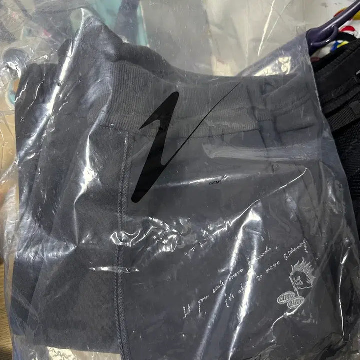 [SOLD OUT] zutomayo 즛토마요 도킹 스웨트 팬츠 팝니다.