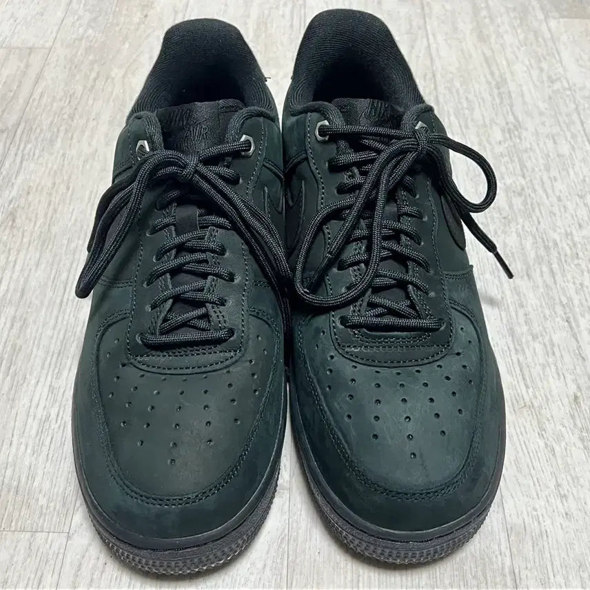 [BUNJANG] Nike Air Force WB Black Sneakers / 나이키 에어포스 wb 블랙 260