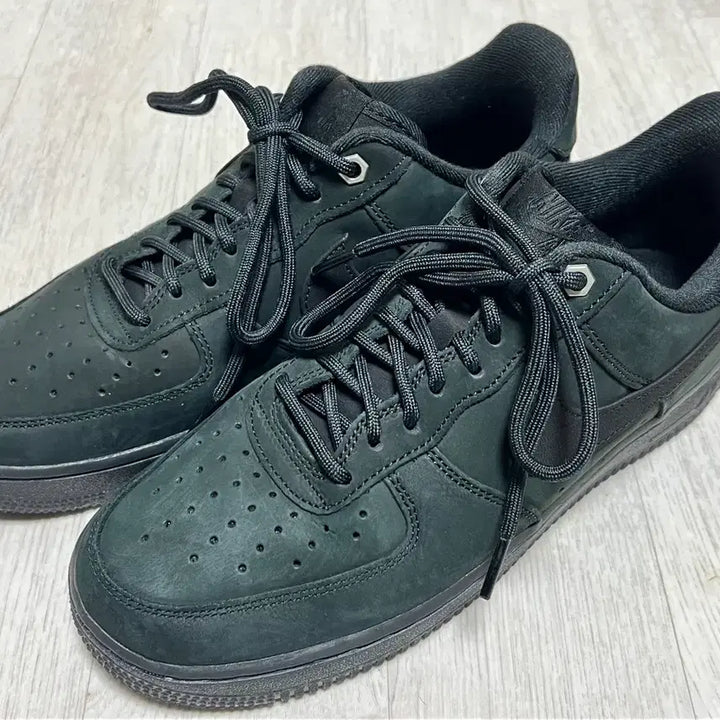 [BUNJANG] Nike Air Force WB Black Sneakers / 나이키 에어포스 wb 블랙 260