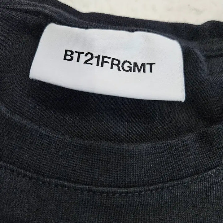 [BUNJANG] BT21 Fragment Short-Sleeve T-Shirt Black [L] / BT21프라그먼트 반팔 블랙[L]