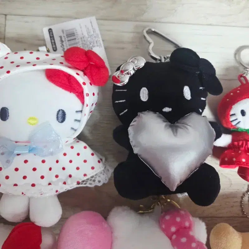 [BUNJANG] Sanrio Hello Kitty Doll Keyring Set / 산리오 헬로키티 인형 키링 세트