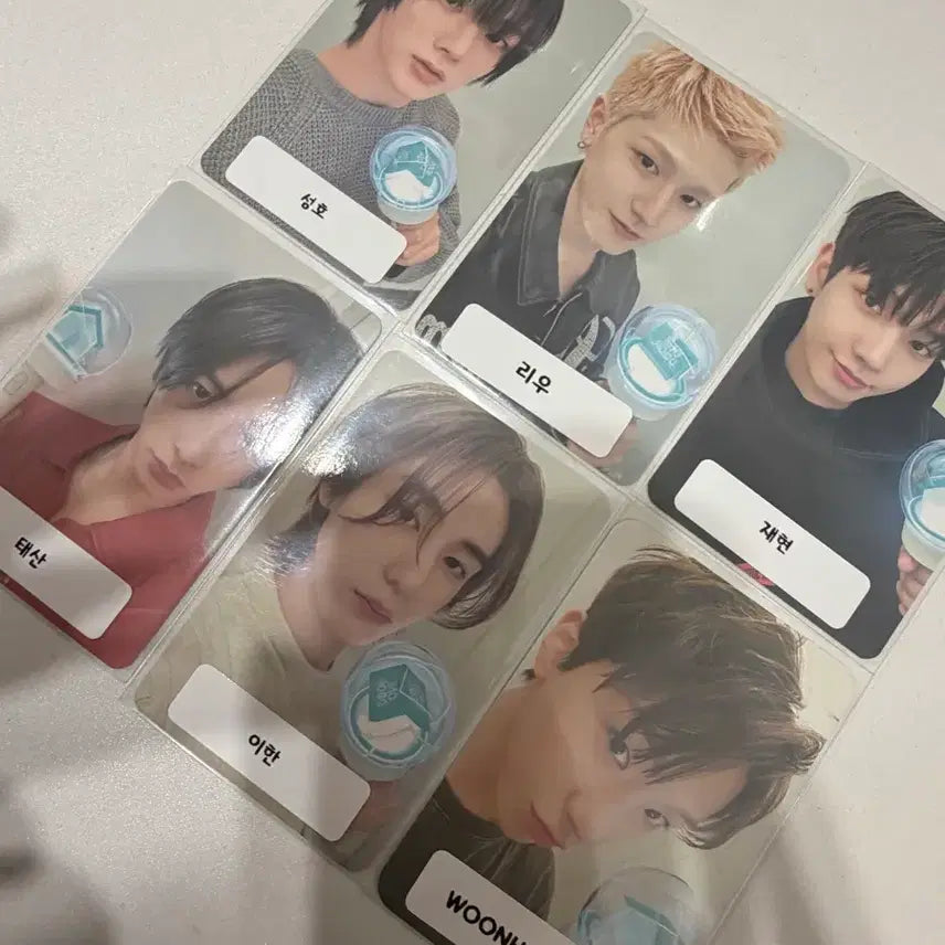 [BUNJANG] BOYNEXTDOOR Wondersick Lightstick / 보넥도 응원봉 원더스틱 판매 (가격내림 포카 있어요 박스 포장 해두림