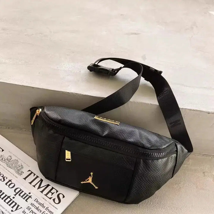 [BUNJANG] Nike Jordan Sling Bag / 나이키 조던 슬링백 힙색 웨이스트백 크로스 숄더백 블랙 화이트