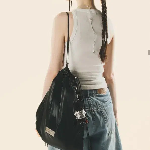 [SOLD OUT] 마스마룰즈 블랙 힙색 백팩 + 키링 304 Gym sack string