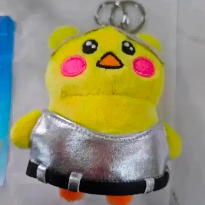 [BUNJANG] LE SSERAFIM Hong Eunchae Pipi Keyring Doll / 새상품) 르세라핌 홍삐삐 키링 인형 판매합니다