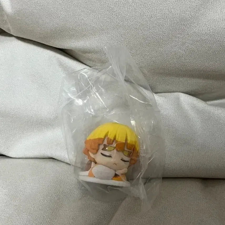 [BUNJANG] Demon Slayer Zenitsu Onemutan Figure / 귀멸의 칼날 오네무탄 젠이츠