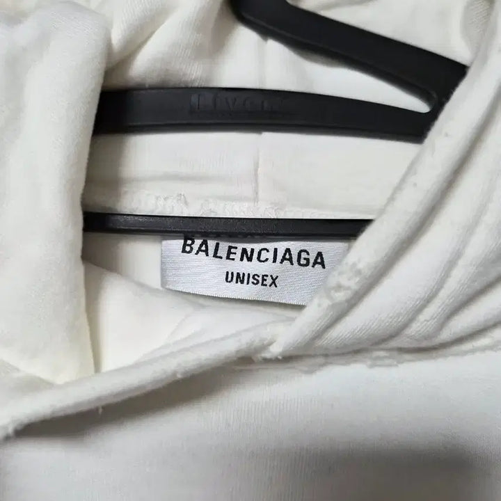 [SOLD OUT] 발렌시아가 후드티