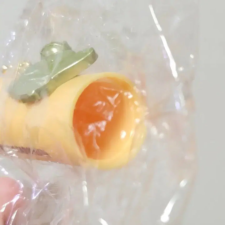 [BUNJANG] Pompompurin Lip Balm Case Keychain / 폼폼푸린 립밤케이스 가챠