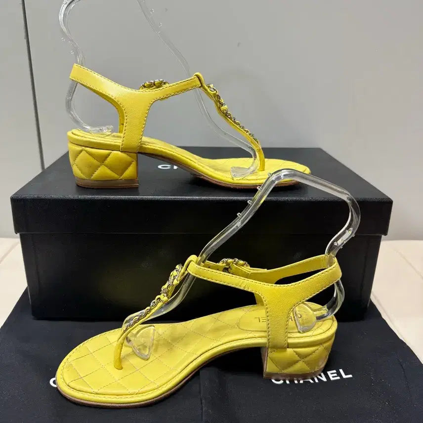 [BUNJANG] Chanel Slides Sandals / 36/230)샤넬 쪼리 샌들 슬리퍼