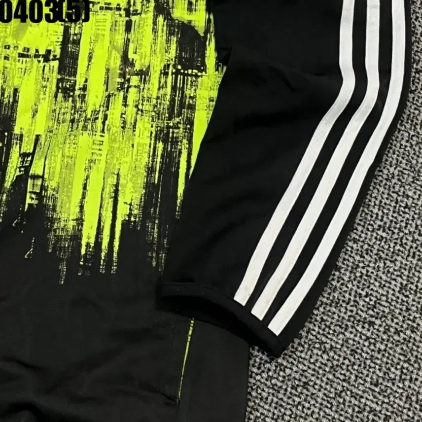 [BUNJANG] Adidas Fluorescent Track Jacket Black / 아디다스 형광 트랙 자켓 블랙 0403