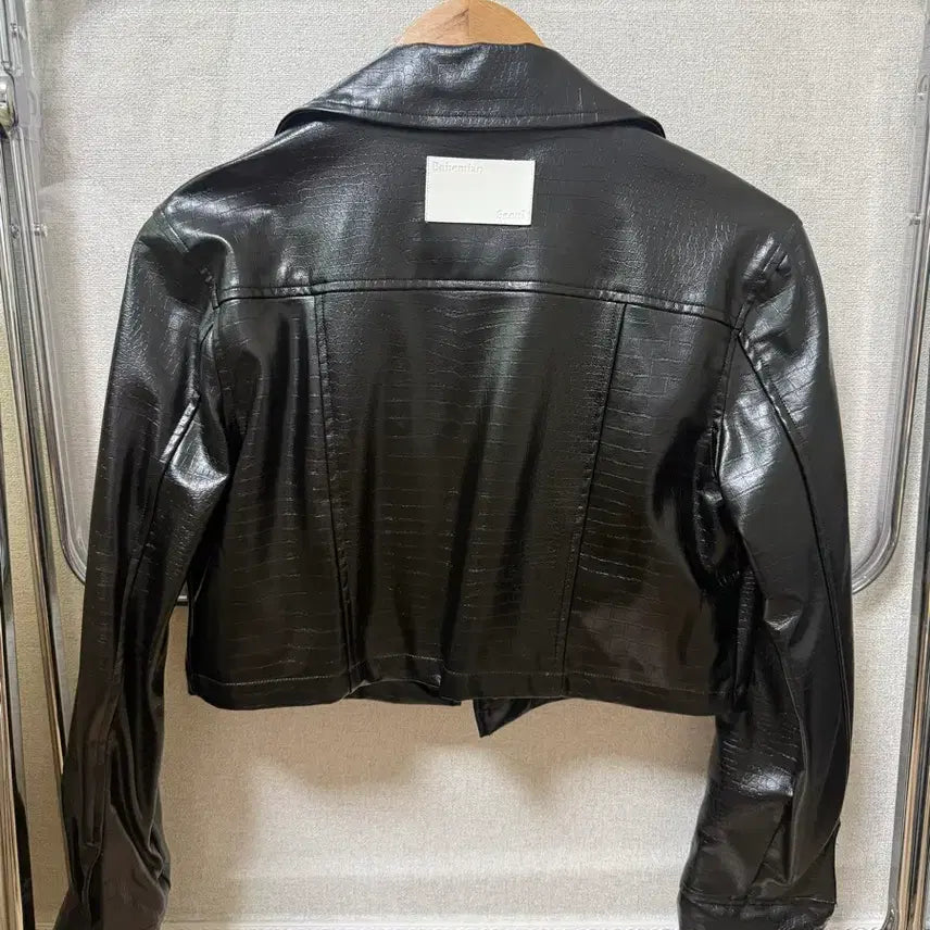 [BUNJANG] Bohemian Seoul Leather Crop Jacket / Bohemian Seoul 보헤미안 서울 레더 크롭 자켓