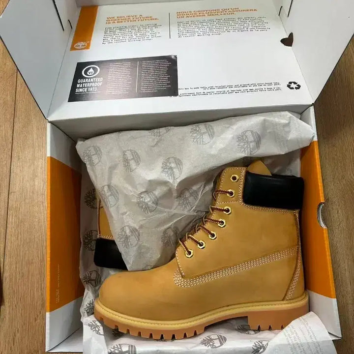 [BUNJANG] Timberland Premium 6-inch Waterproof Boots (Wheat Nubuck) 265mm / 팀버랜드 프리미엄 6인치 워터프루프 부츠 위트 누벅 265mm