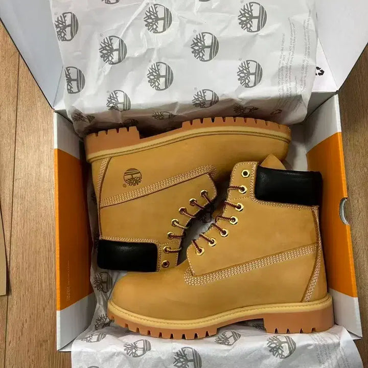 [BUNJANG] Timberland Premium 6-inch Waterproof Boots (Wheat Nubuck) 265mm / 팀버랜드 프리미엄 6인치 워터프루프 부츠 위트 누벅 265mm